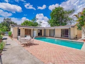 6841 Raleigh St, Hollywood FL 33024