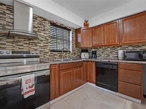 6841 Raleigh St, Hollywood FL 33024