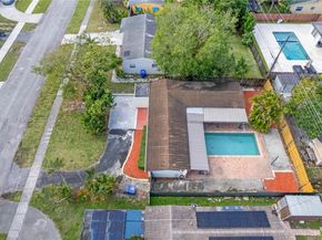 6841 Raleigh St, Hollywood FL 33024