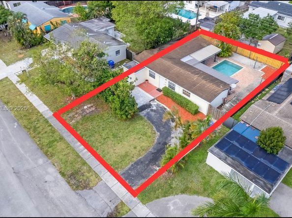 6841 Raleigh St, Hollywood FL 33024