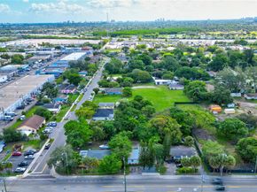 2736 NW 21st Ave, Oakland Park FL 33311