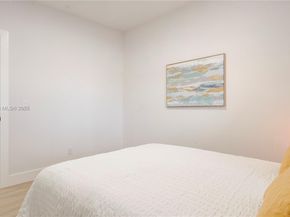 2736 NW 21st Ave, Oakland Park FL 33311