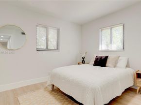 2736 NW 21st Ave, Oakland Park FL 33311