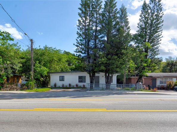 2736 NW 21st Ave, Oakland Park FL 33311