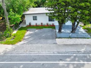 2736 NW 21st Ave, Oakland Park FL 33311