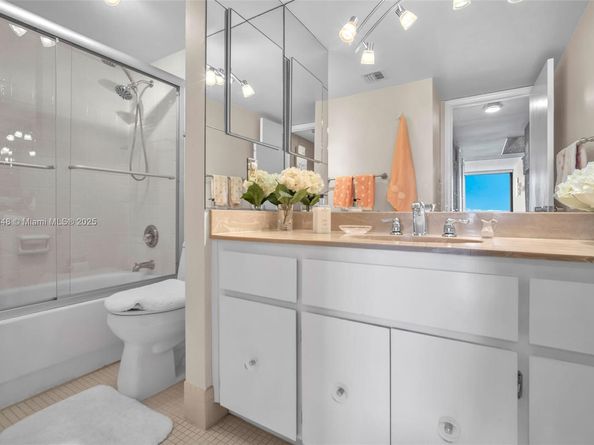 5510 N Ocean Dr 19B, Singer Island FL 33404