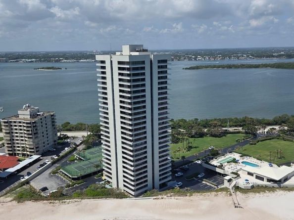 5510 N Ocean Dr 19B, Singer Island FL 33404