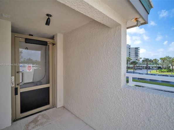 5510 N Ocean Dr 19B, Singer Island FL 33404