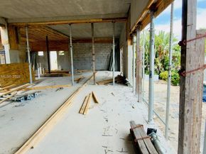 2377 SE 15th St, Pompano Beach FL 33062