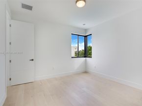 16492 S Botaniko Dr S, Weston FL 33326