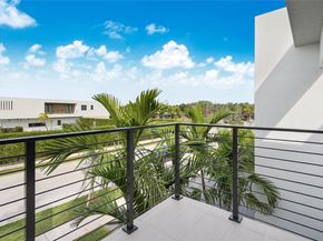 16492 S Botaniko Dr S, Weston FL 33326