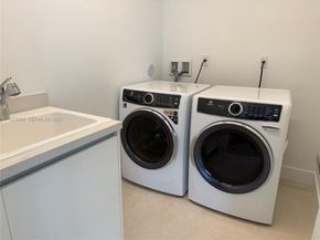 16492 S Botaniko Dr S, Weston FL 33326