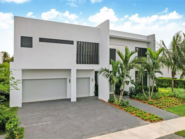 16492 S Botaniko Dr S, Weston FL 33326