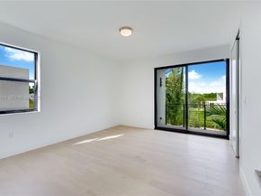 16492 S Botaniko Dr S, Weston FL 33326