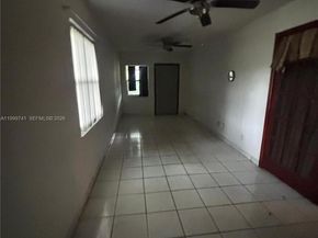 1733 NW 40th St, Miami FL 33142