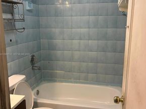 1733 NW 40th St, Miami FL 33142