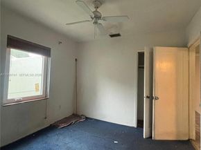 1733 NW 40th St, Miami FL 33142