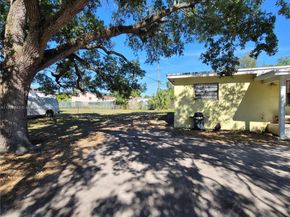 11275 NW 17th Ave, Miami FL 33167