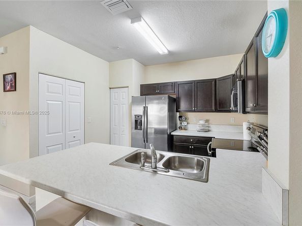 142 SE 28th Ter 11, Homestead FL 33033