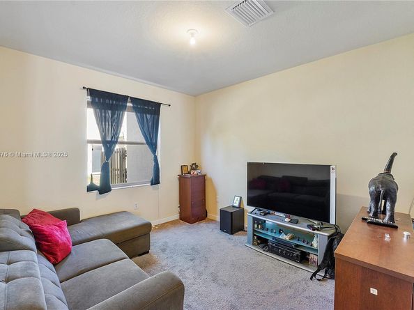 142 SE 28th Ter 11, Homestead FL 33033