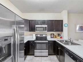 142 SE 28th Ter 11, Homestead FL 33033