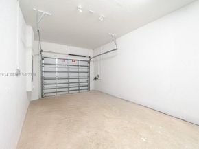 492 NW 203rd Ter, Miami Gardens FL 33169