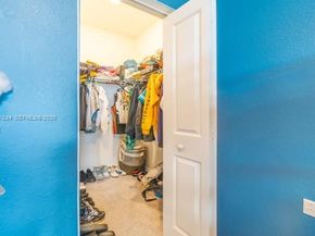 492 NW 203rd Ter, Miami Gardens FL 33169