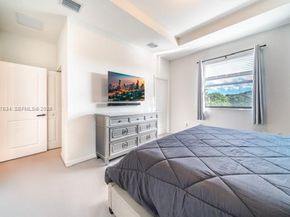 492 NW 203rd Ter, Miami Gardens FL 33169