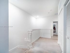 492 NW 203rd Ter, Miami Gardens FL 33169