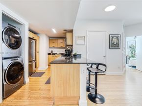 350 S Miami Ave 2104, Miami FL 33130