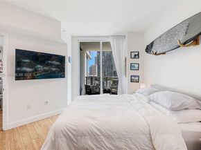 350 S Miami Ave 2104, Miami FL 33130