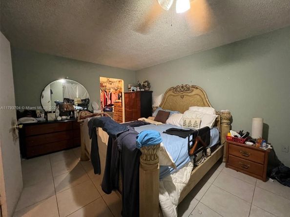 460 W Park Dr 103, Miami FL 33172