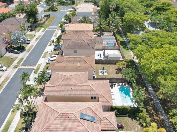 8956 SW 215th Ln, Cutler Bay FL 33189