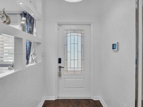 8956 SW 215th Ln, Cutler Bay FL 33189