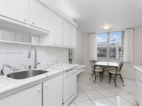 2751 S Ocean Dr 208S, Hollywood FL 33019