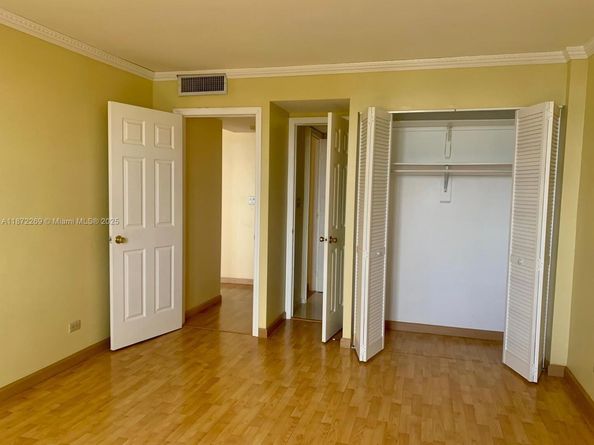 250 174th St 1801, Sunny Isles Beach FL 33160