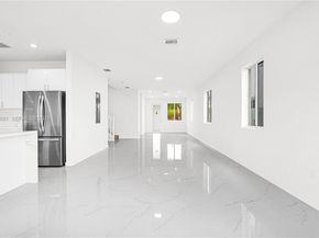 22555 SW 125th Ave, Miami FL 33170