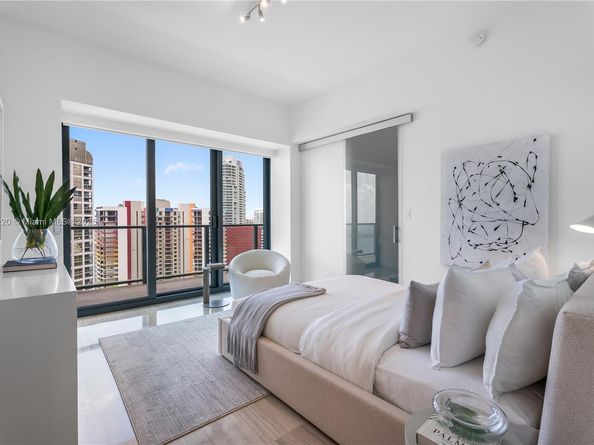 1451 Brickell Ave 2703, Miami FL 33131