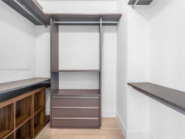 1451 Brickell Ave 2703, Miami FL 33131