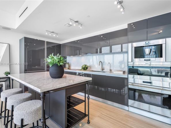 1451 Brickell Ave 2703, Miami FL 33131