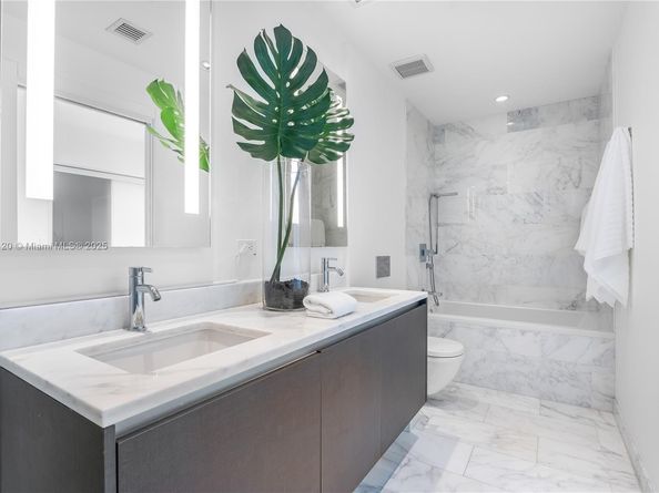 1451 Brickell Ave 2703, Miami FL 33131