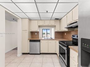 2625 Collins Ave 608, Miami Beach FL 33140