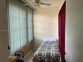 300 Berkley Rd 108, Hollywood FL 33024