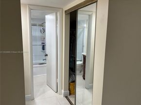 300 Berkley Rd 108, Hollywood FL 33024