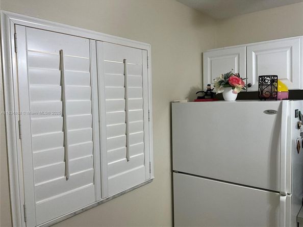 300 Berkley Rd 108, Hollywood FL 33024