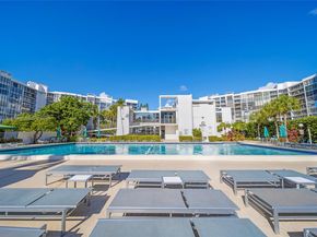 800 Parkview Dr 729, Hallandale Beach FL 33009