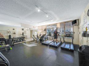 800 Parkview Dr 729, Hallandale Beach FL 33009