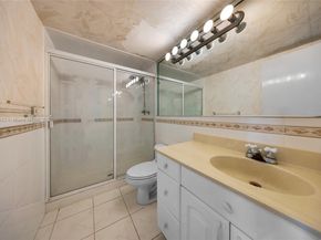 800 Parkview Dr 729, Hallandale Beach FL 33009