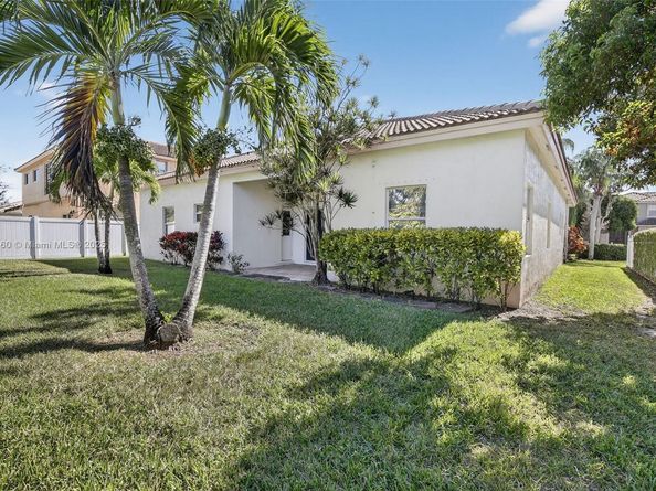 17061 NW 17th St, Pembroke Pines FL 33028