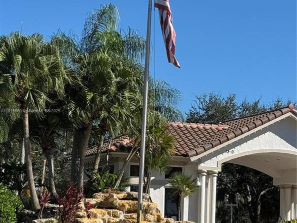 17061 NW 17th St, Pembroke Pines FL 33028